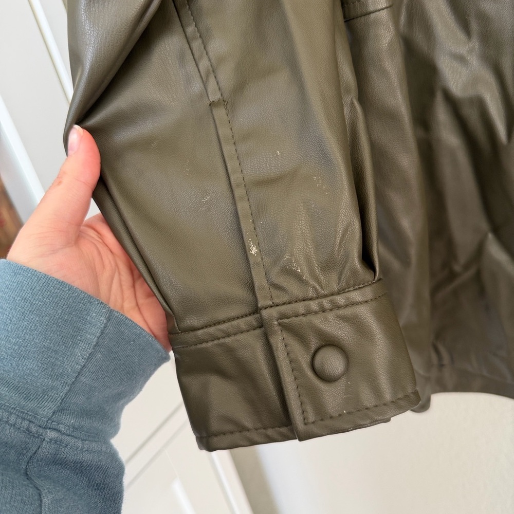 Zara Women’s Green Faux Leather Jacket - Picture 6 of 8